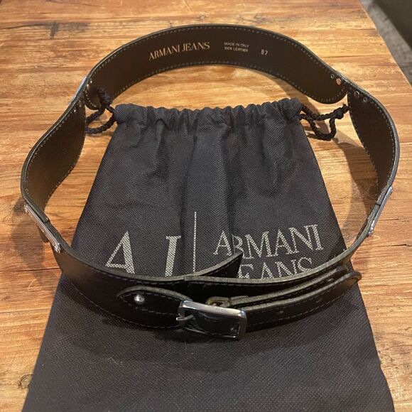 Armani Jeans Black Leather Belt. - Picture 2 of 6